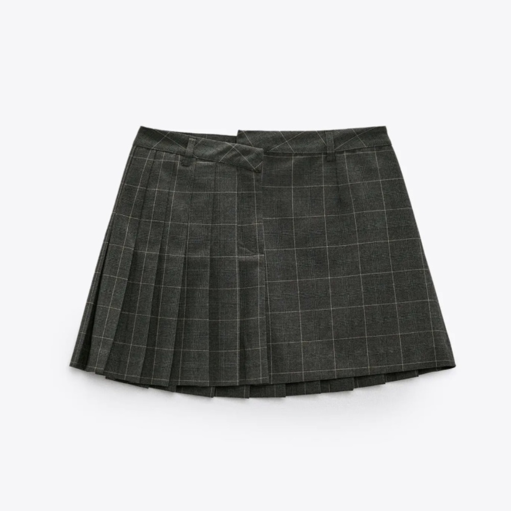 NWT Zara “School girl” Pleated Mini Skirt